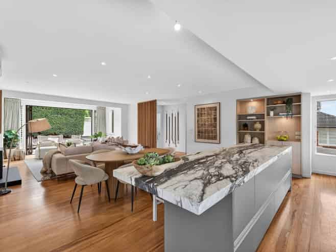 9 Riddell Road, Glendowie