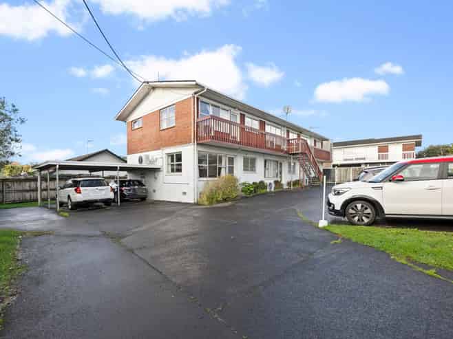 2/43b Milton Road, Mount Eden