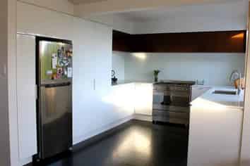 30 Grendon Road, Titirangi