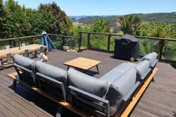 30 Grendon Road, Titirangi