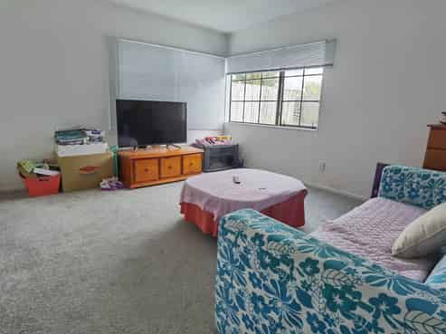 6 Westglen Place, Henderson