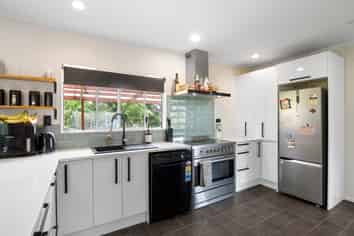 32 Matai Street, Mamaku