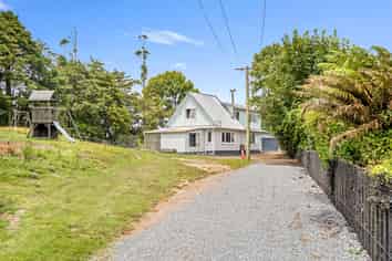 32 Matai Street, Mamaku