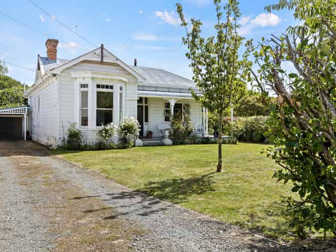 11B Peakes Road, Saint Johns Hill