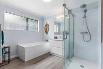 42 Vasanta Avenue, Ngaio