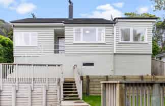 15 Aplin Terrace, Ngaio