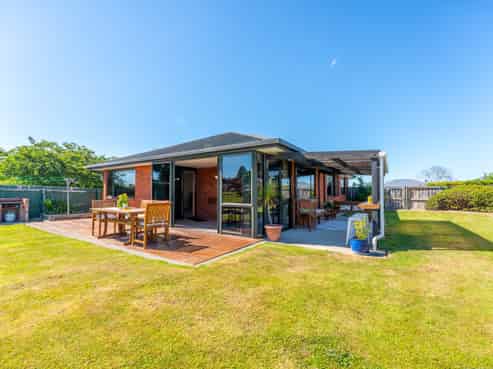 57 Pages Road, Marchwiel