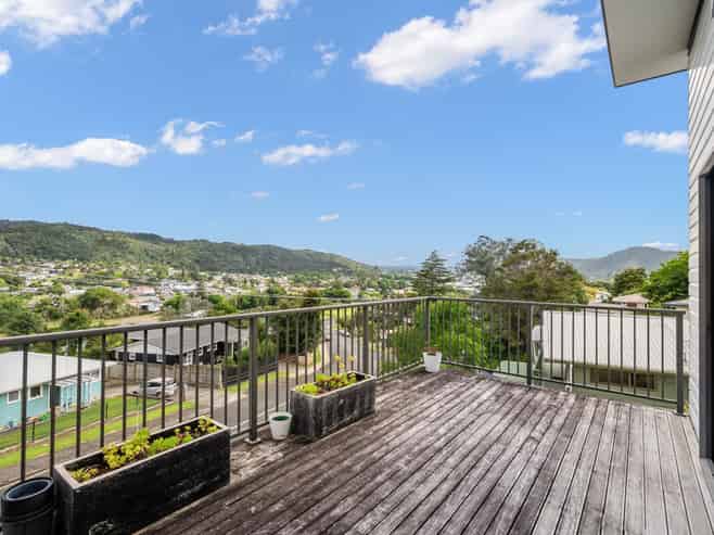 50 Hilltop Avenue, Morningside