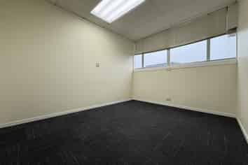 Tidy Birkenhead Office | 100 m2