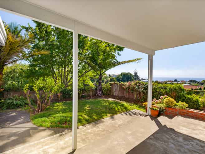 40 Milton Road, Bluff Hill