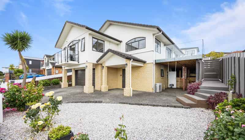 49 Saralee Drive, Manurewa