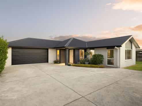 9A Dover Road, Saint Andrews