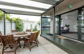 42A Townshend Crescent, Greenmeadows