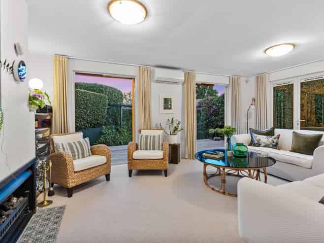 2/7 Morton Avenue, Forrest Hill