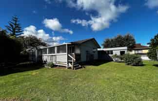 6 Harbour Crest Drive, Waiuku