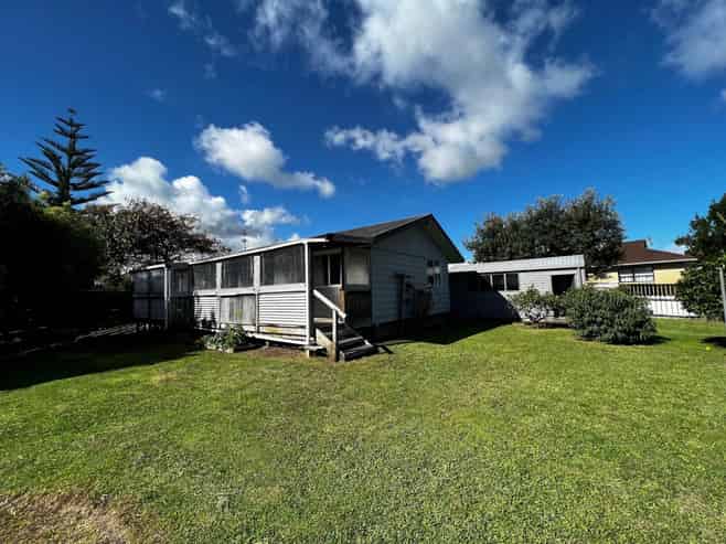 6 Harbour Crest Drive, Waiuku