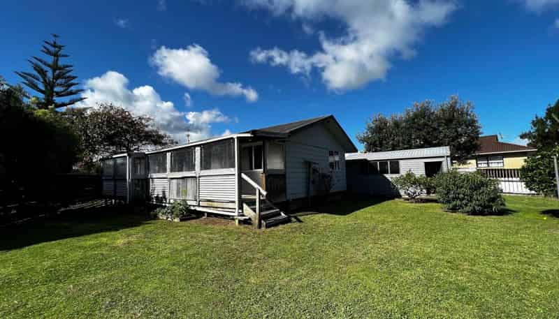6 Harbour Crest Drive, Waiuku