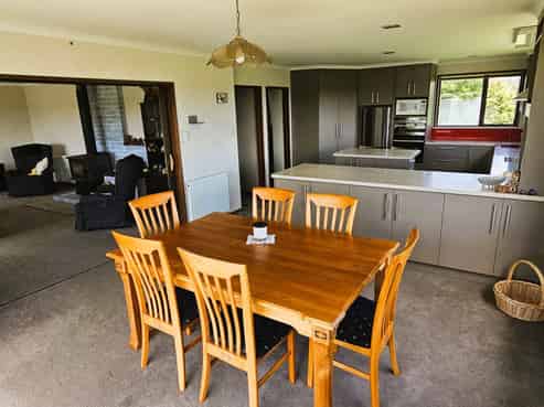 27 Mandeville Kingston Crossing Road, Mandeville