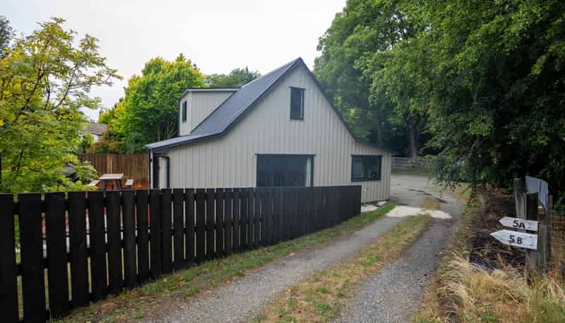 5b Heuchan Lane, Wanaka