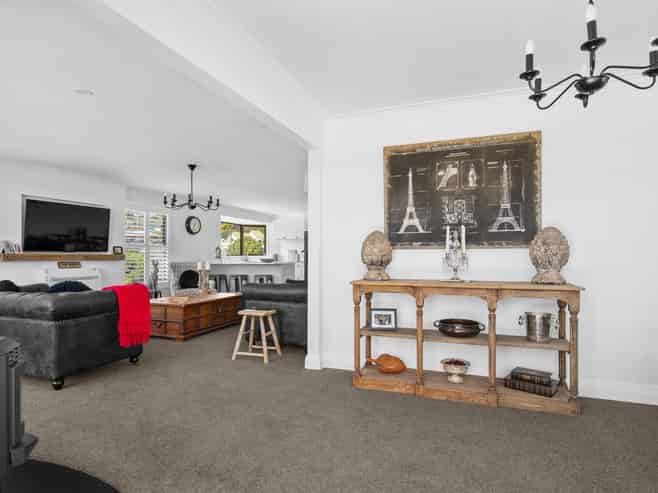 2 Hart Place, Alexandra