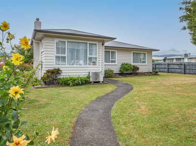 7 Arran Street, Levin