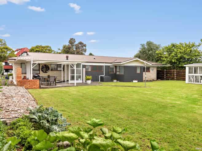 112 Racecourse Road, Waiuku