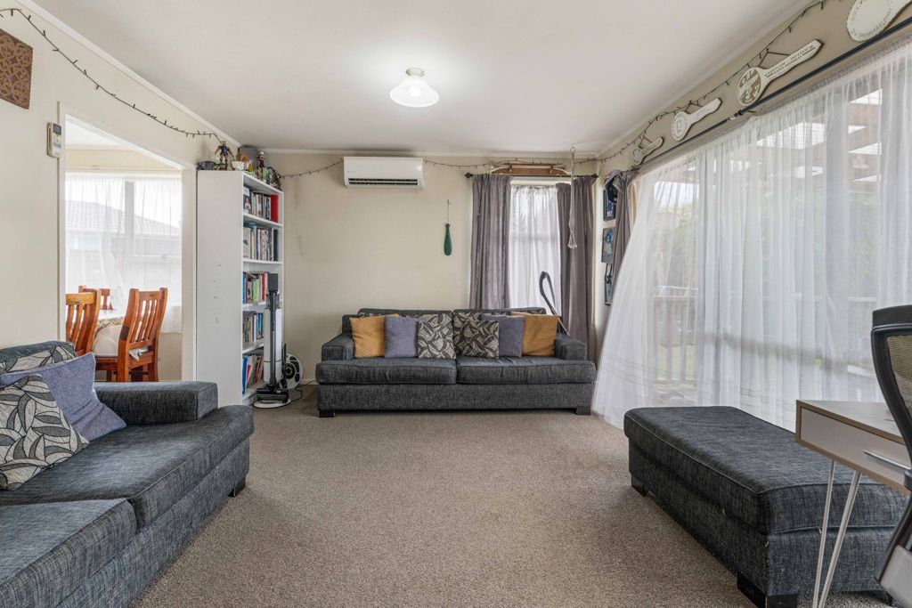 Space, Location & Opportunity in One Package - Widok 4