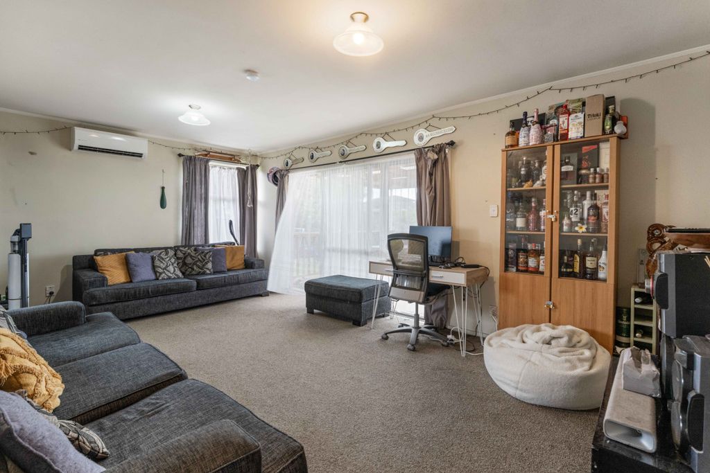 Space, Location & Opportunity in One Package - Widok 5
