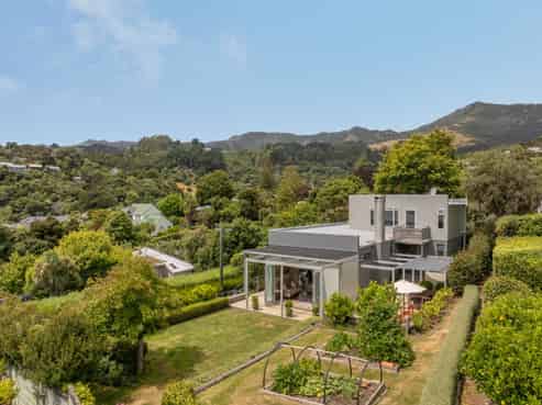 18 Smith Street, Akaroa