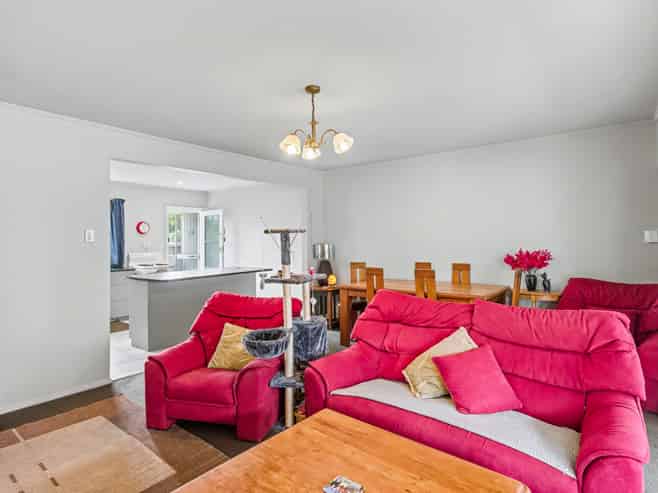 51 Alexander Road, Raumati Beach