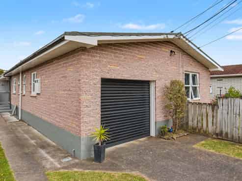 51 Alexander Road, Raumati Beach