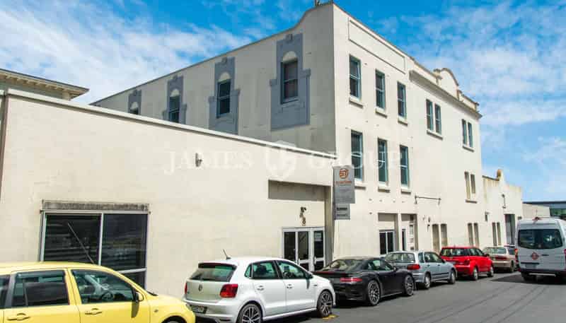 8 Virginia Avenue East, Eden Terrace