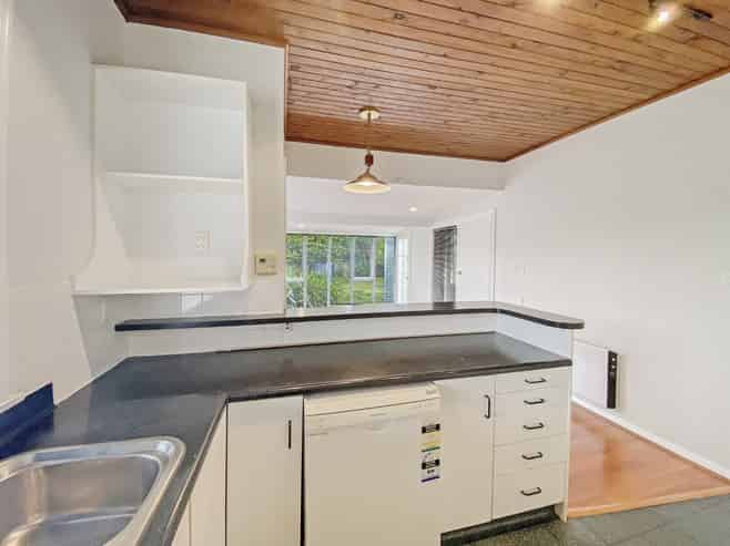 599 High Street, Boulcott