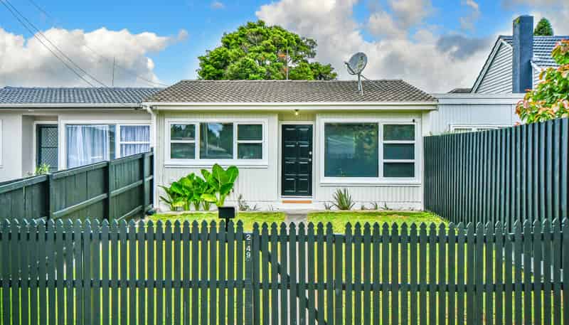 2/49 Russell Road, Manurewa