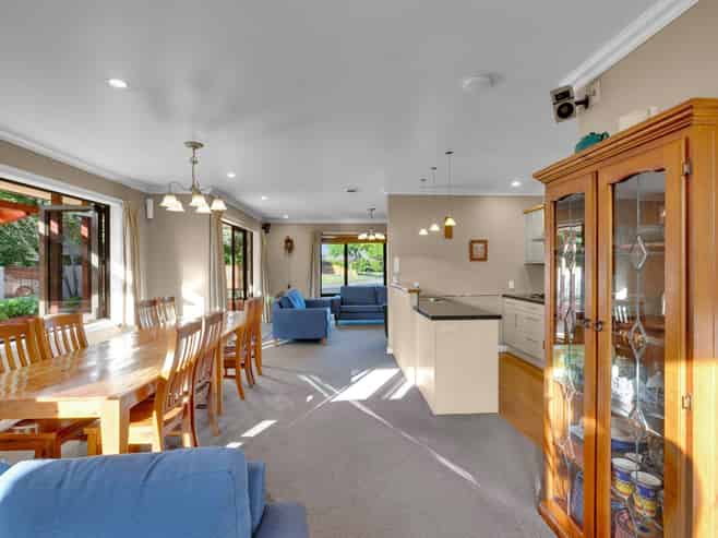 2 Cranmer Close, Rototuna North