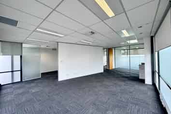 EXCELLENT ALBANY GROUND FLOOR OFFICE 

