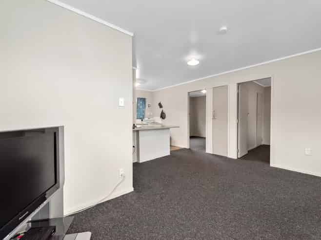 1/30 Clyde Street , Utuhina