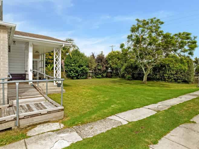 35 de Lautour Road, Inner Kaiti