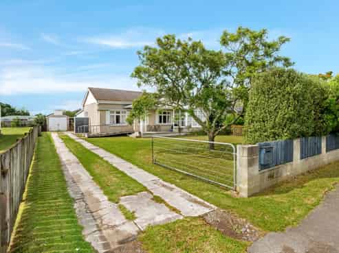 35 de Lautour Road, Inner Kaiti