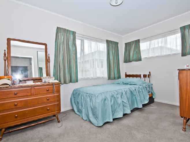 41A Vodanovich Road, Te Atatu South