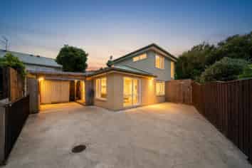 49A Raroa Terrace, Tawa