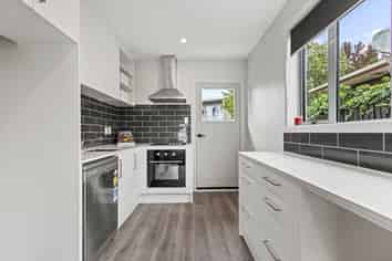 4/36 Kinloch Street, Saint Albans