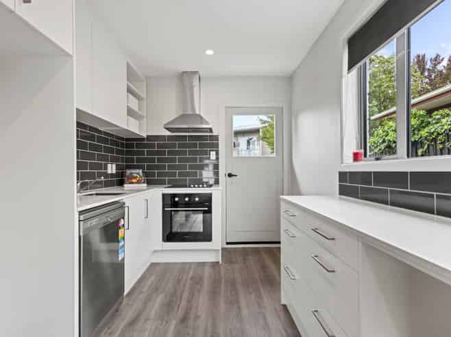 4/36 Kinloch Street, Saint Albans