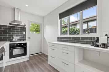 4/36 Kinloch Street, Saint Albans