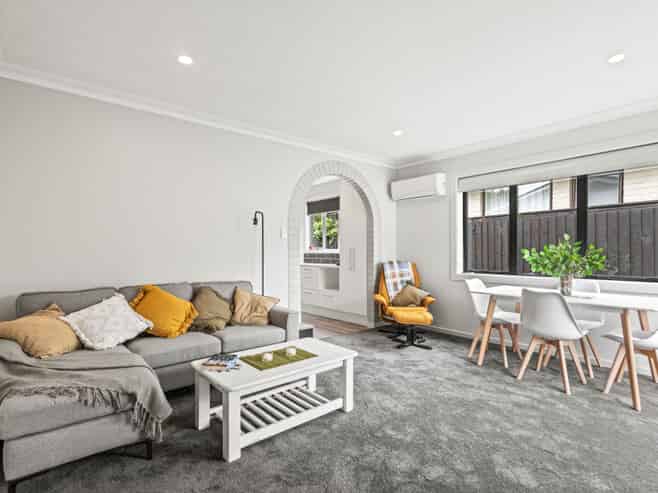 4/36 Kinloch Street, Saint Albans