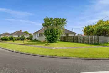 2 Laurent VC Street, Hawera