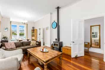 60 Stanley Street, Berhampore