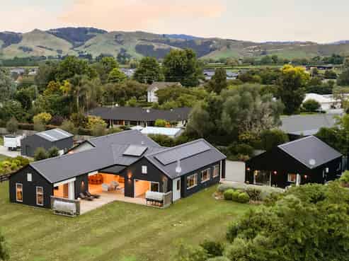 2/50 Roto O Rangi Road, Cambridge