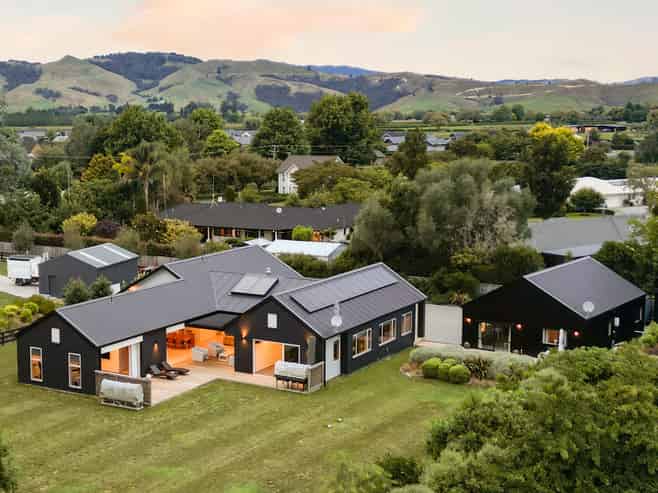 2/50 Roto O Rangi Road, Cambridge