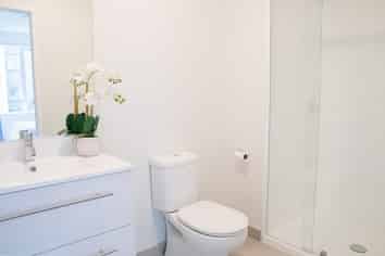 4/1 Karoro Court, Hobsonville